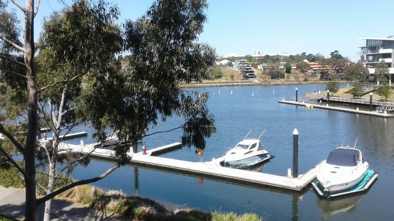 Marina View Apartment On The Maribyrnong River, Melbourne Eksteriør bilde